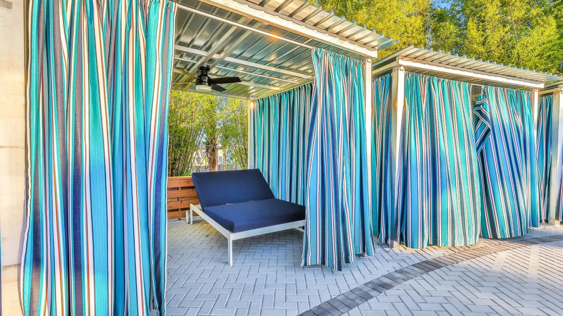 בית נופש דבנפורט Windsor Island Resort 237 ארצות הברית